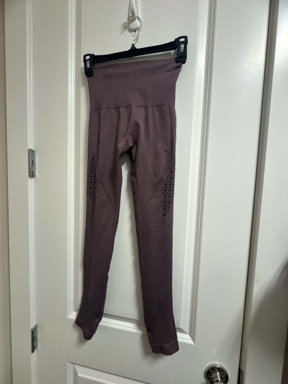 Women’s Gymshark Energy Seamless Leggings Purple Ribbed High Waisted